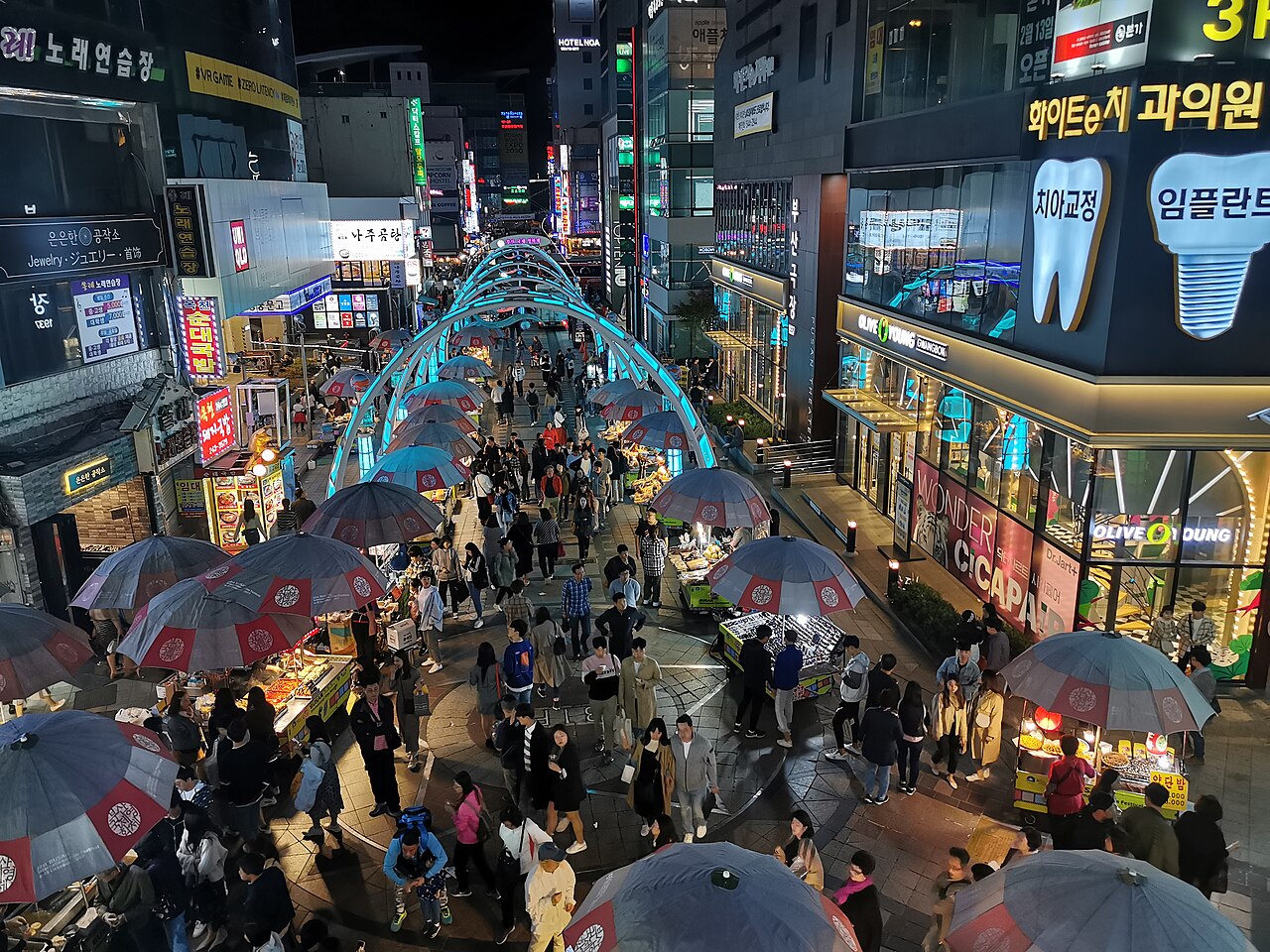 Gukje Market (국제시장) 2