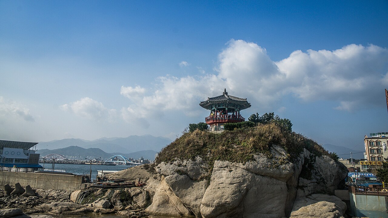 Sokcho Lighthouse Observatory (속초등대전망대) 4