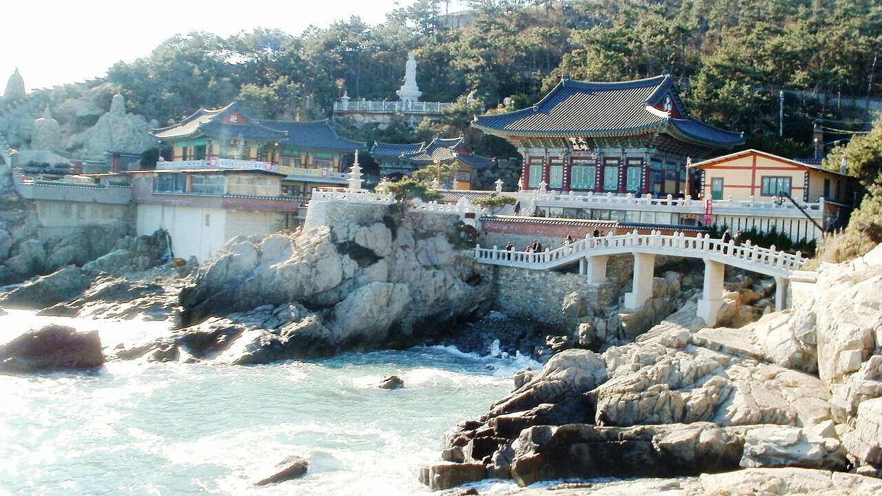Haedong Yonggungsa Temple (해동용궁사) 1