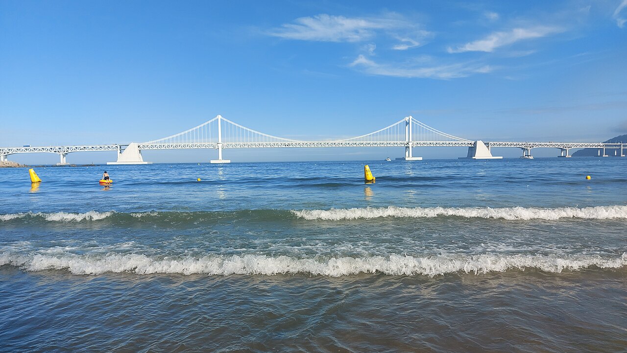 Gwangalli Beach (광안리해수욕장) 1