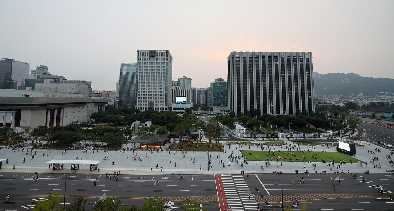 Gwanghwamun Square (광화문광장) 2